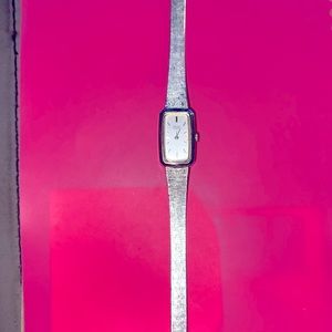 Vintage Seiko Quartz Women's 1320-5779 Watch | Great condition